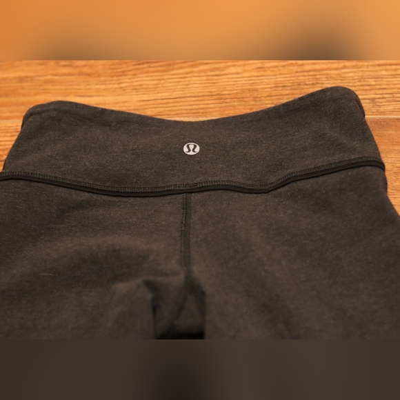 Lulu leggings size 4 - Picture 7 of 7